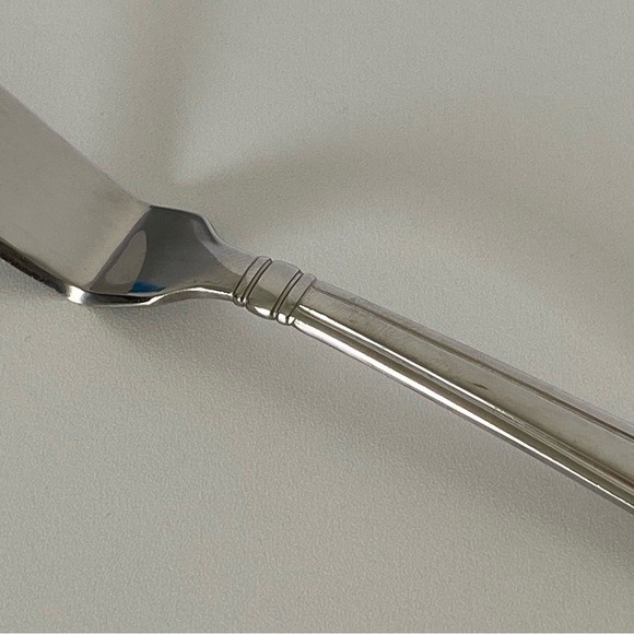 LReed & Barton Winterthur Swirl Master Butter Knife 18/8 Stainless Vintage 1998 - Picture 5 of 14